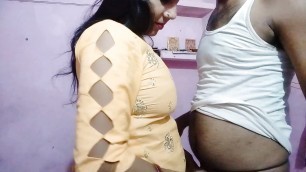 Apne ghar devar ko bula kar bhabhi ne chudwai